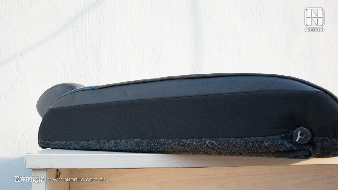 汽车长期停放在室外脏了怎么办,汽车座椅发臭自己可以洗吗