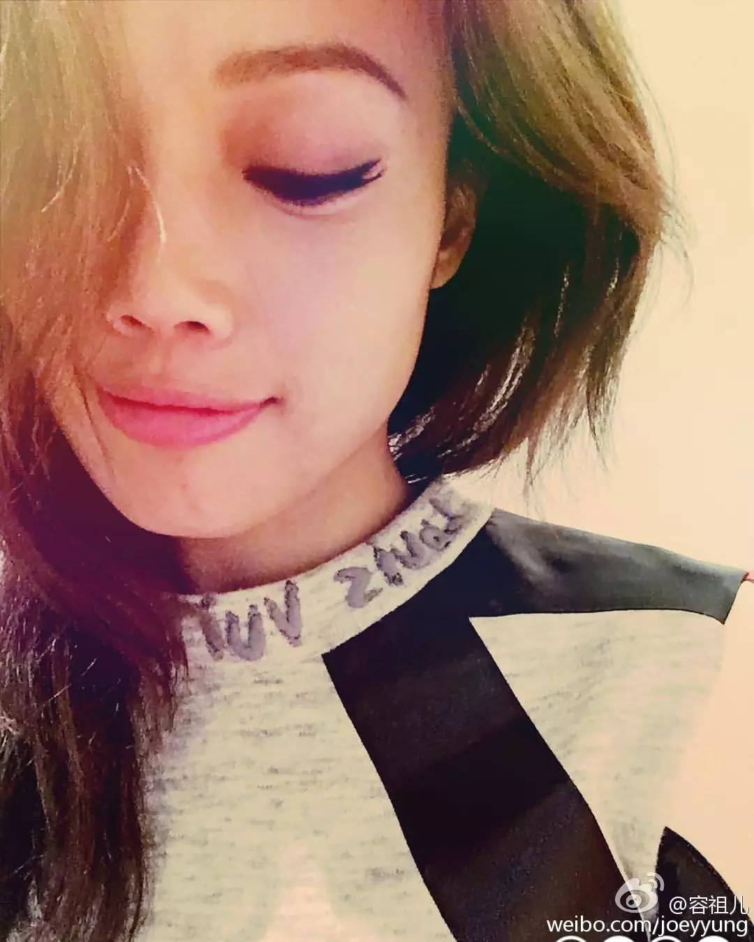 宋茜迪奥马面裙,和宋茜撞衫紫色长裙