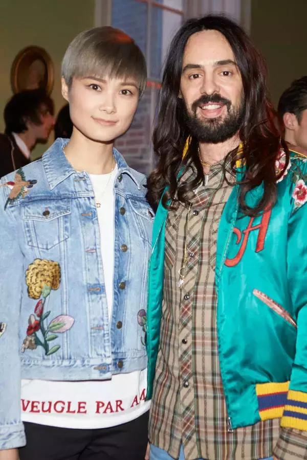 李宇春、蕾哈娜、宋茜她们都在穿这样的牛仔装!