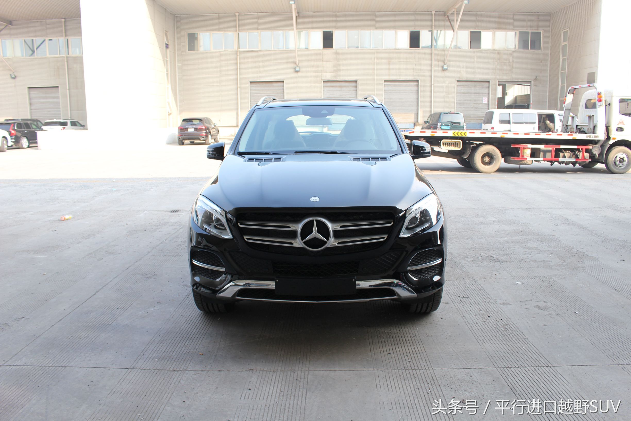 兰德酷路泽和路虎卫士110哪个好,兰德酷路泽2024款越野测试