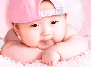 小孩眼睛又眨又挤是咋回事,孩子老是眨眼睛挤眼睛嘴巴也动