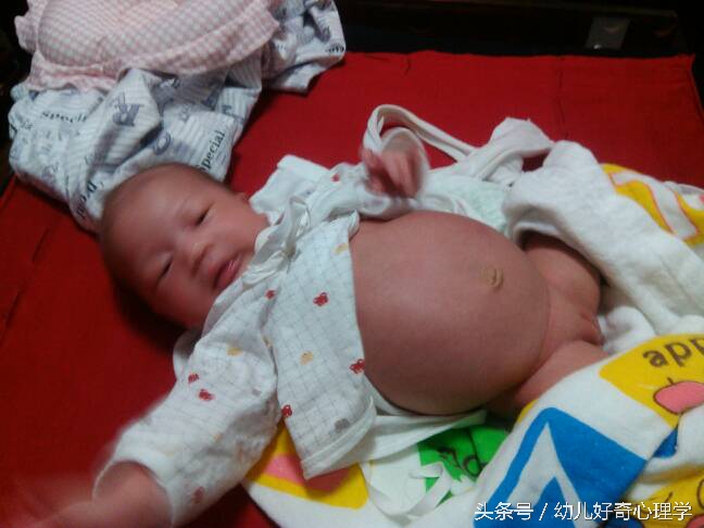 婴幼儿肚子咕噜咕噜响还放屁,婴儿肚子大鼓鼓的砰砰响正常吗