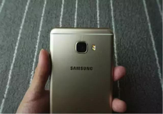 外有颜值内有料实拍长安欧尚x7,c7最美姿态