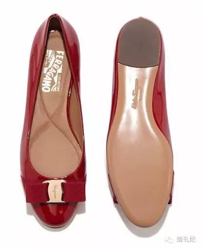 新娘鞋子婚鞋大红3厘米款式,结婚穿的大红婚鞋还可以自己穿吗