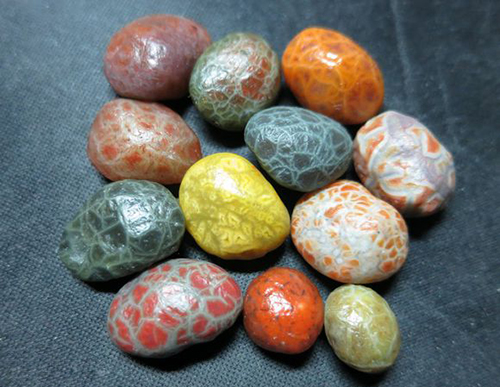 网上的8mm的红玛瑙多少钱一颗,5mm红玛瑙多少钱一粒