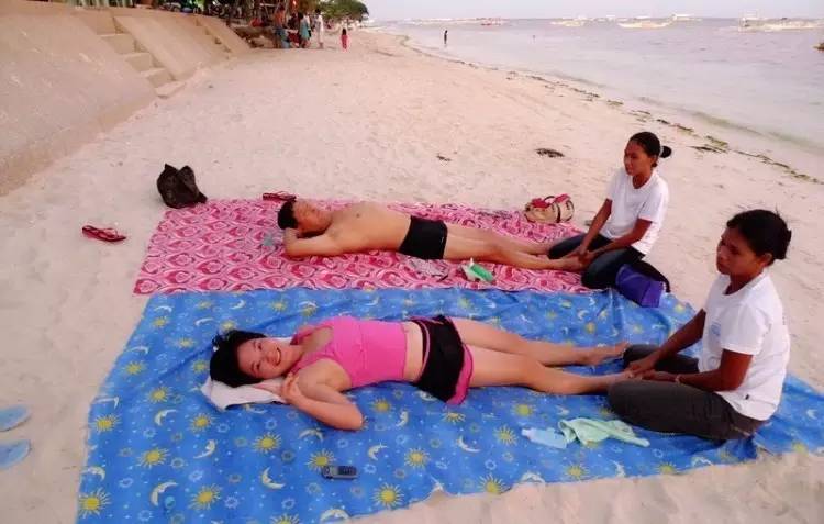 月薪3000的tiffany蓝钻岛