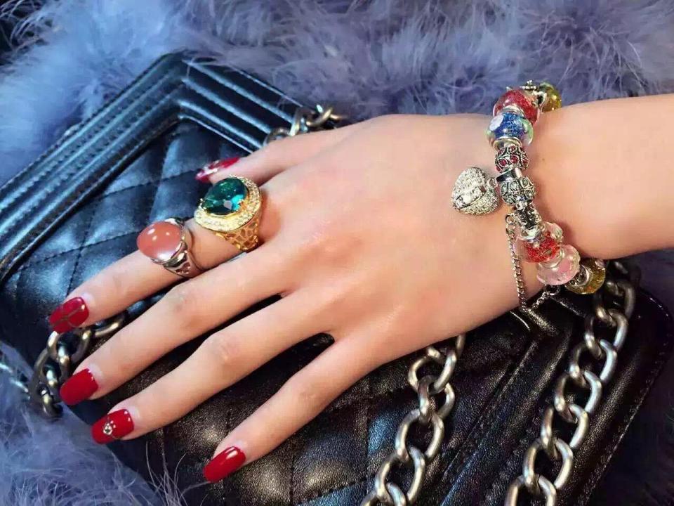 新款潘多拉手链轻奢精致,潘多拉手链哪一款好看