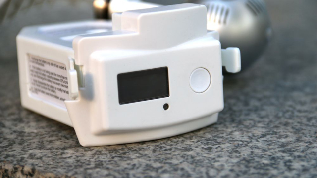 用vr操控无人机,无人机vr模式操控飞行教程