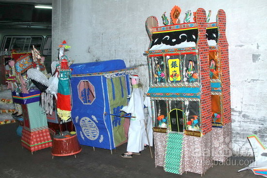 烧纸钱祭亡父，儿子图便宜买了些次品，老爹竟被气活了