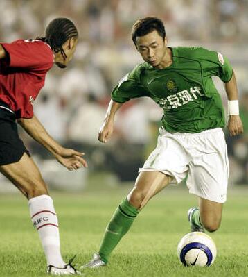 国安足球最后一球惹争议,这个进球绝对可以吹一辈子