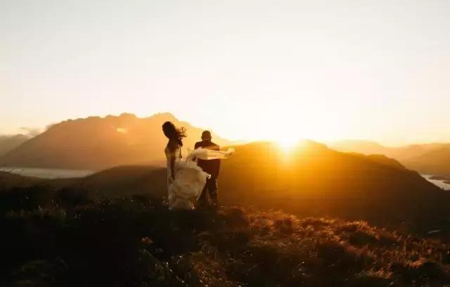 烟台和青岛哪个适合拍婚纱照,大理和丽江哪个更适合拍婚纱照