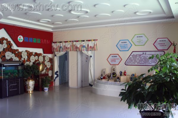 格林童话幼儿园晨会视频,格林童话幼儿园后续