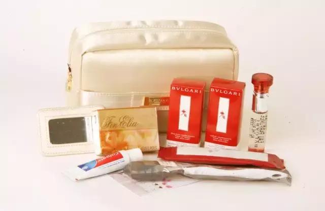 哪个航空公司的洗漱包好,各个航空头等舱洗漱包