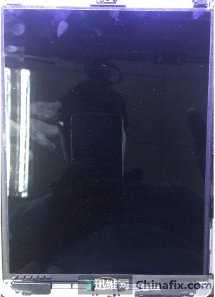 ipad5开机不充电维修案例,ipad5开机不充电关机可充电