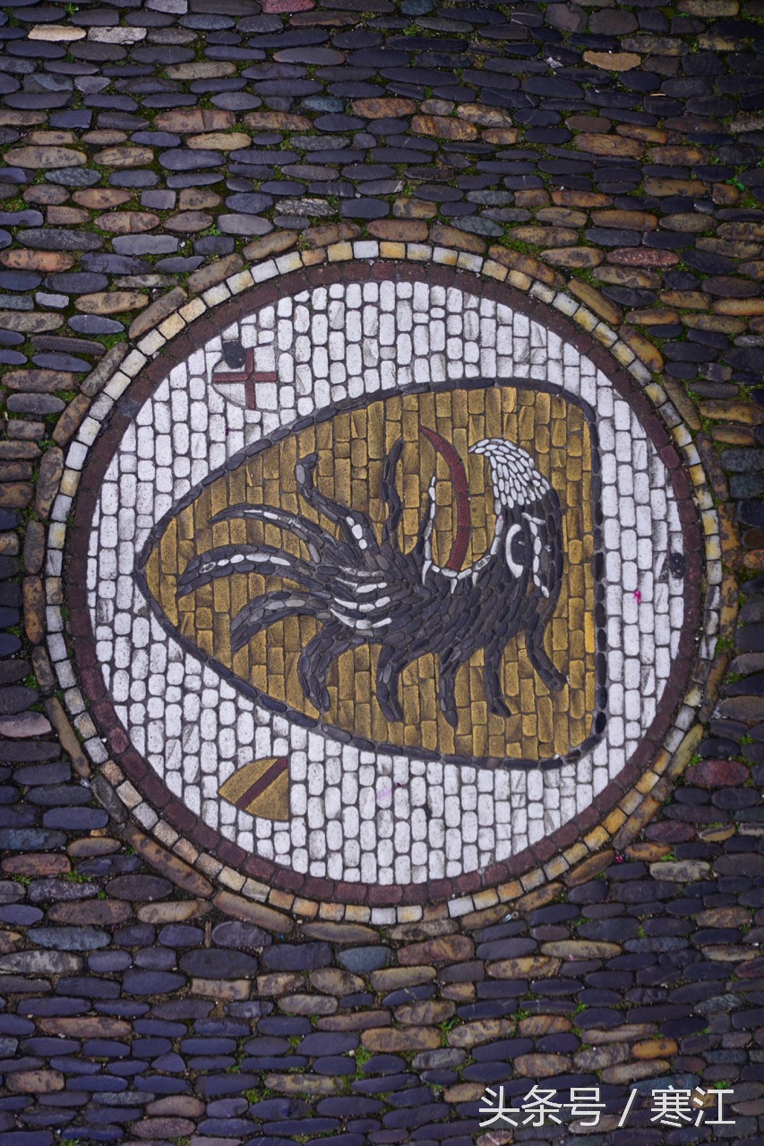 踩到黑森林的泉水，就能娶到弗莱堡的漂亮妞儿！