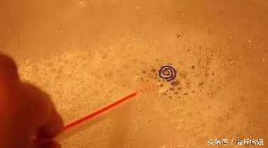 0元生活小妙招,家里的洗手盆容易堵,一根吸管解决它!