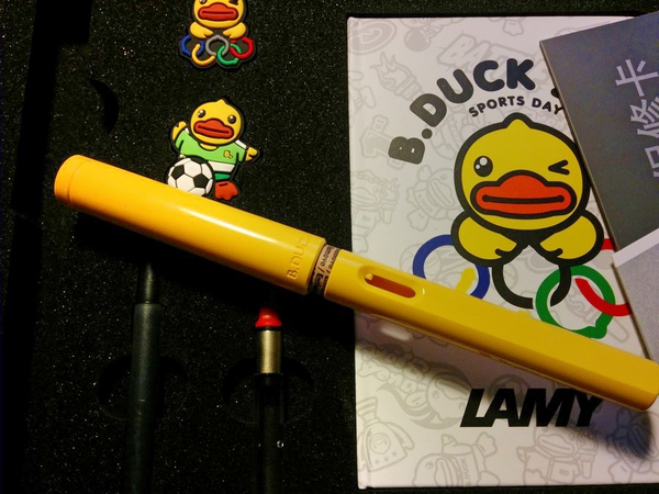 lamysafari钢笔,lamy钢笔小黄人限量款
