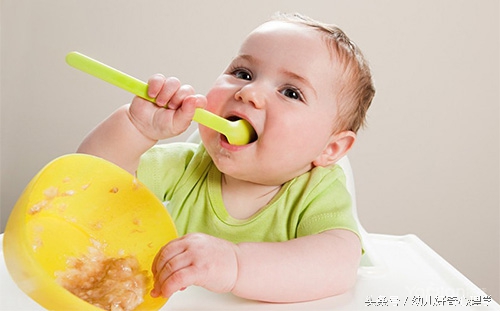 2016宝宝吃东西卡住喉咙急救办法宝宝吃东西干呕、、