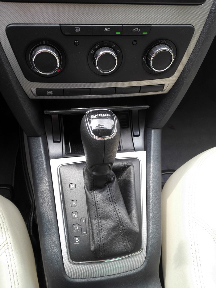 2021款明锐1.5L手动用车体验,明锐2015款经典款1.6l自动逸致版