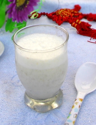 葡萄是不是不能跟西瓜一起吃,葡萄不能和什么一起食用