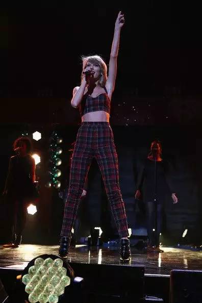 想和霉霉一样斩获男神,你需要的是一个复古style