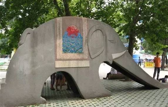 迎泽公园以前儿童乐园的大象滑梯,迎泽公园滑梯大象