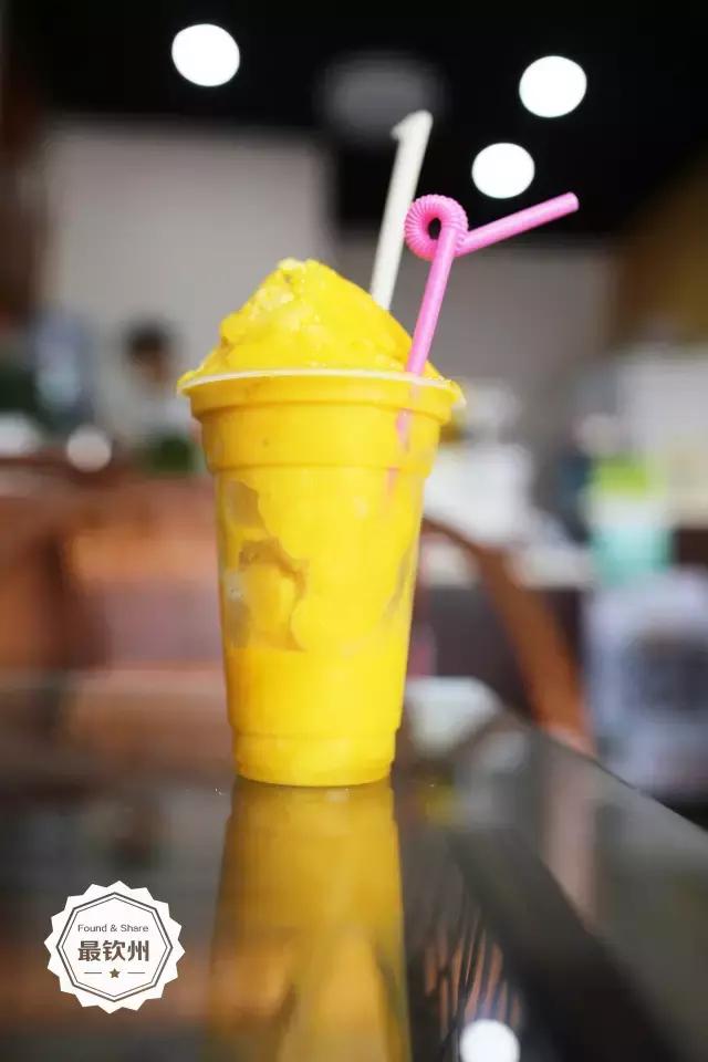 侨港菠萝冰沙,北海侨港风情街菠萝包冰激凌