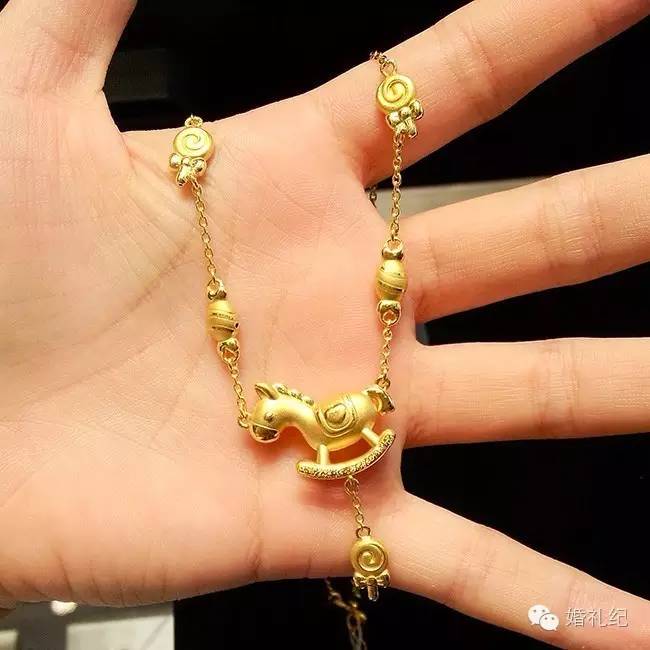 周生生婚嫁系列,周大福周生生线上买还是线下买