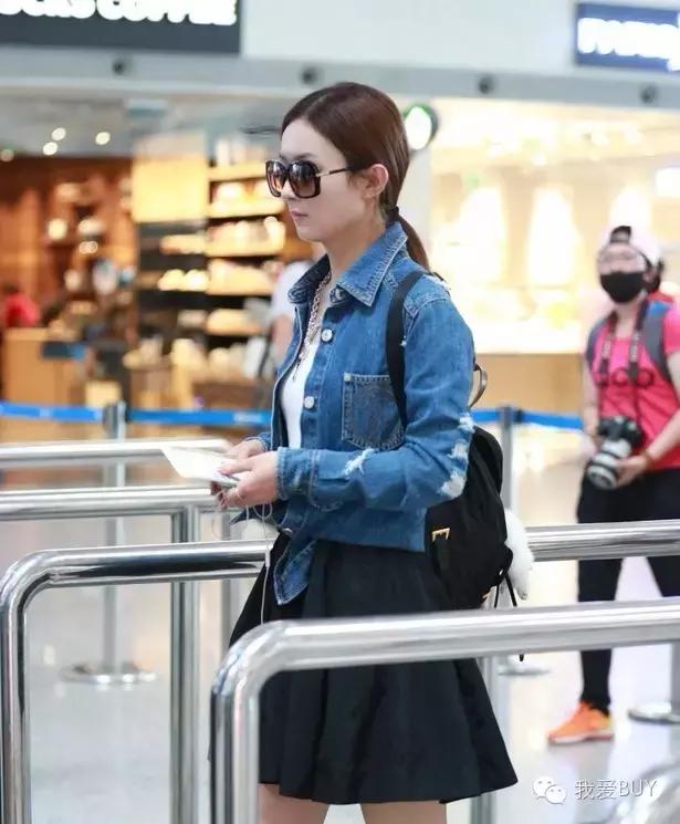 赵丽颖黑色包肩礼服,赵丽颖吊带露背黑色礼服