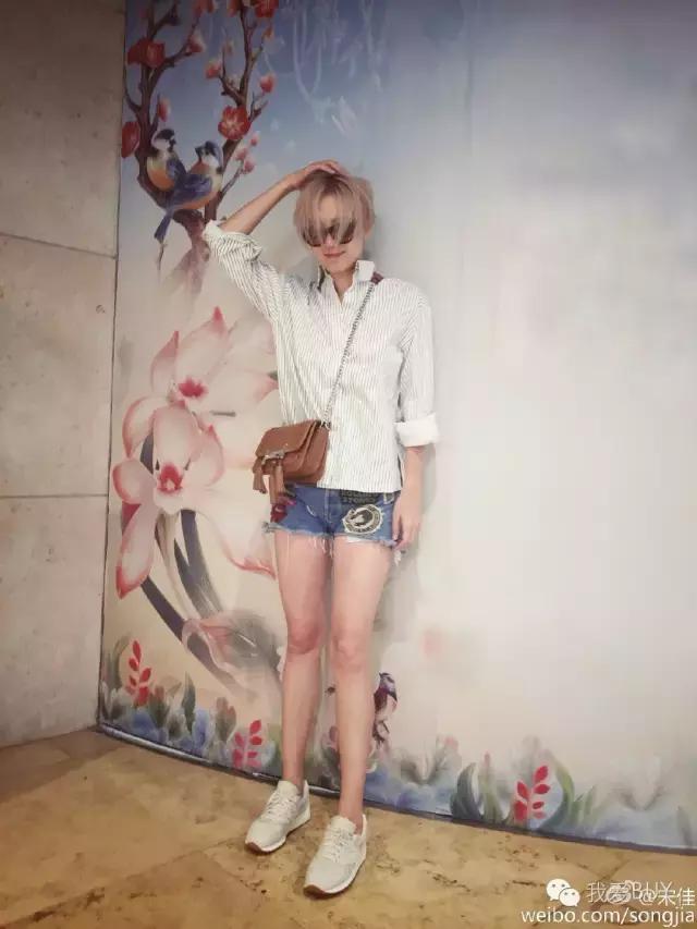 赵丽颖黑色包肩礼服,赵丽颖吊带露背黑色礼服