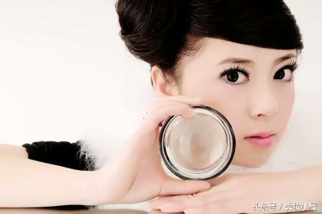 玛丽艳的滋润爽肤水的讲解,玛丽艳爽肤水怎么用快速补水