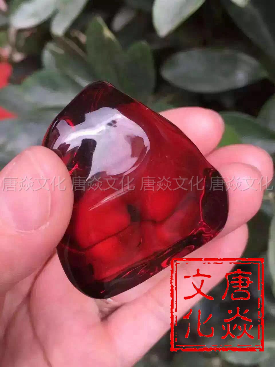 缅甸琥珀棕血珀怎么鉴定真假,琥珀中血珀的价值