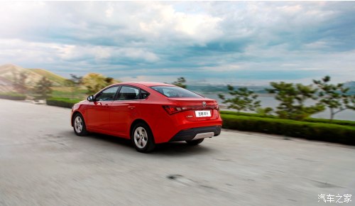 名爵锐行gt试驾,17年名爵mg锐行怎么样