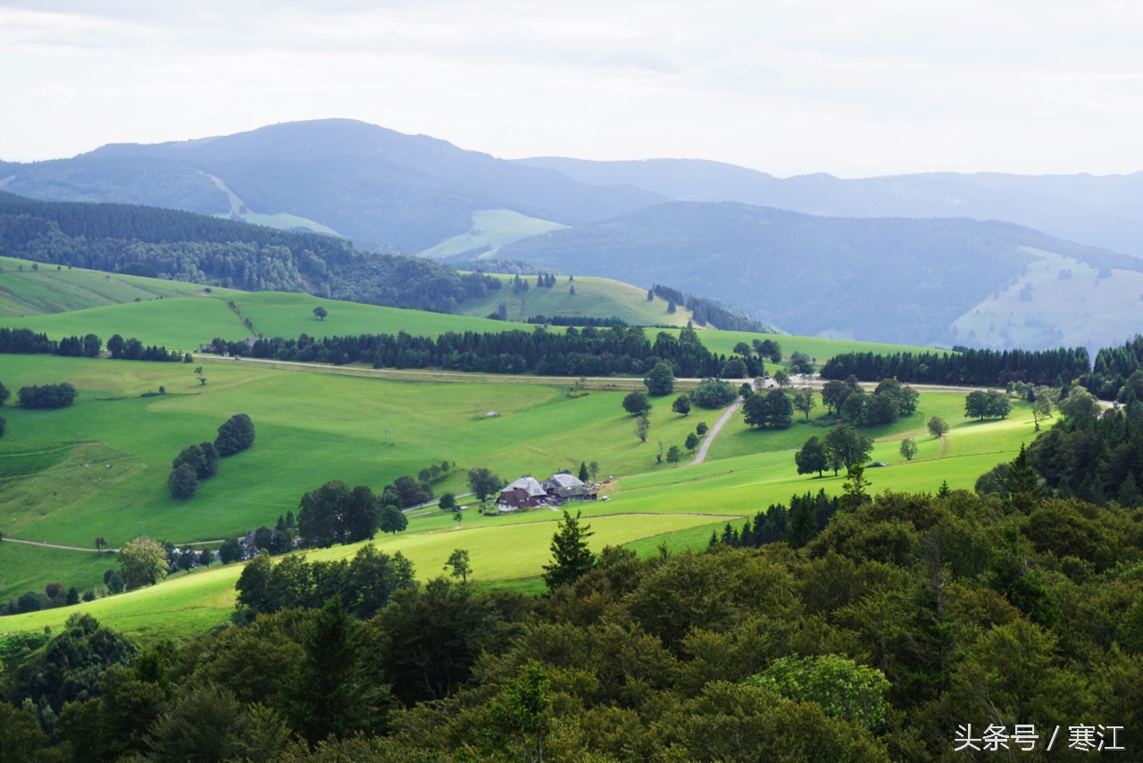 踩到黑森林的泉水，就能娶到弗莱堡的漂亮妞儿！