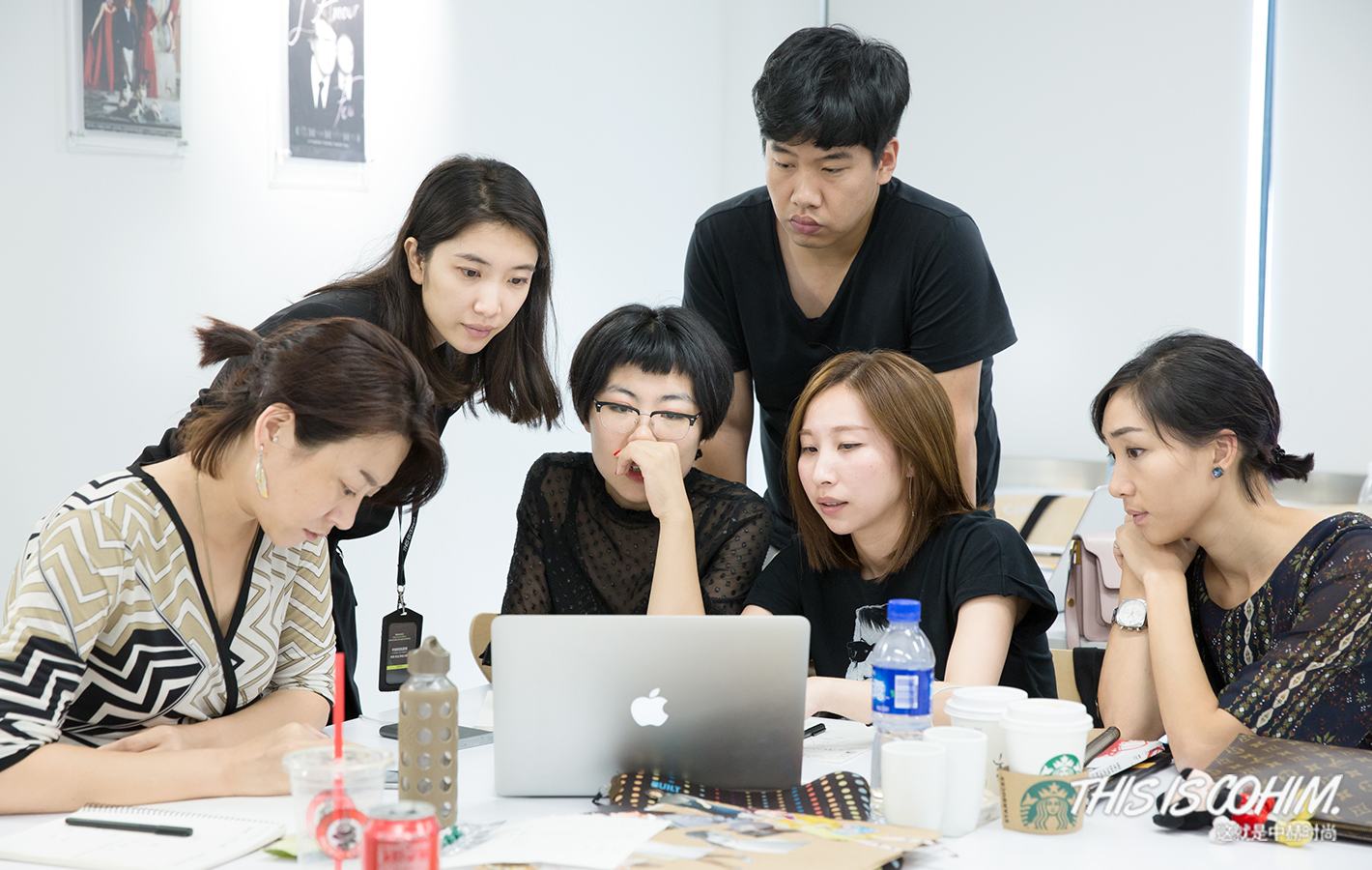 鍗佹湀涔版墜闆嗗悎,鍏ラ┗浜笢涔版墜