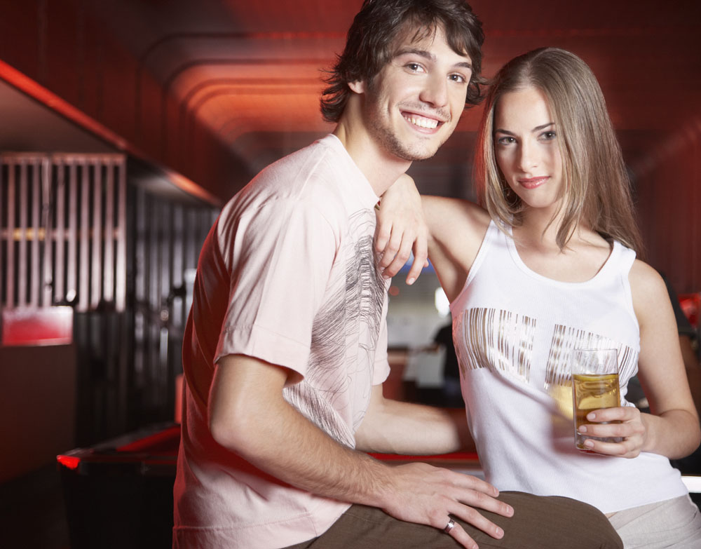 这个时代，人们爱上手机约约约，是集体患上爱无能吗？