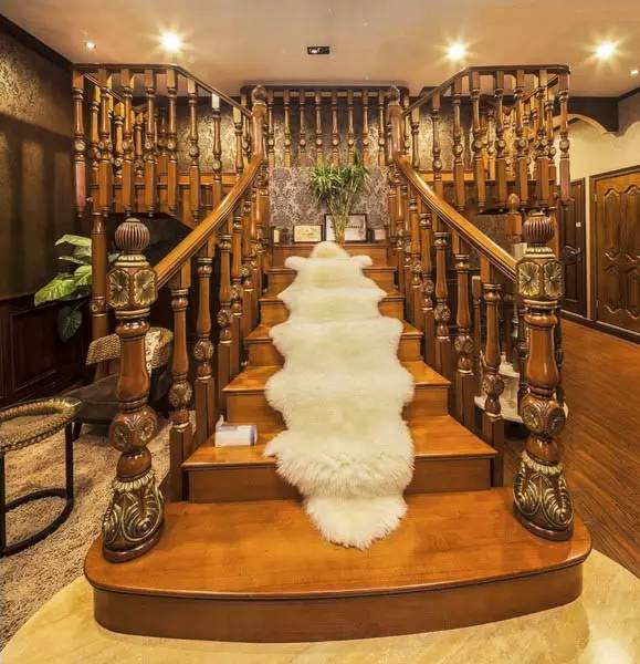 楼中楼楼梯下面的空间大怎么设计,楼中楼楼梯设计图全套