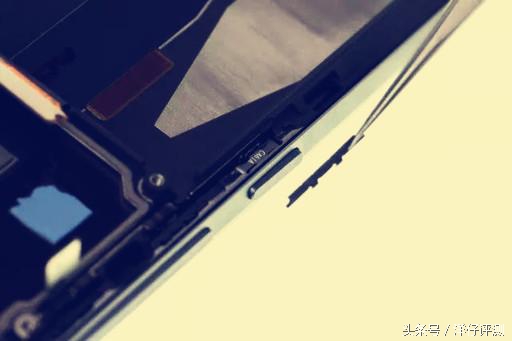 小米5位插线板拆解,小米5pro拆解