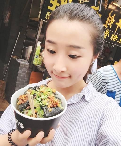 罗休休不会成为第二个papi酱，只会成为第一个罗休休