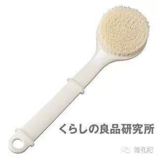 露背婚纱款式,露背婚纱怎么穿好看