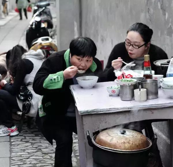 走过这8条街,镇江传统美食都基本吃全了,吃货地图攻略奉上