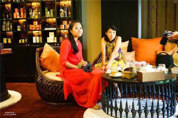 在泰国做spa享受生活的句子,泰国小姐姐体验做spa