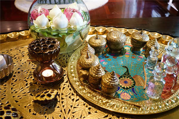 在泰国做spa享受生活的句子,泰国小姐姐体验做spa