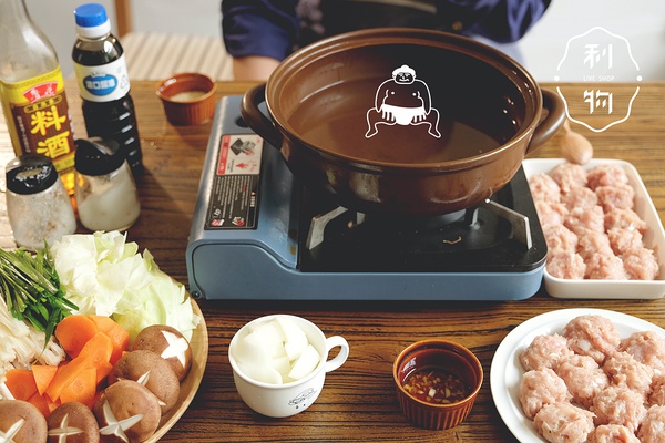 涓変笁涓や袱缇庨瑙嗛,鍙佷咯鐏攨椋熷爞鎶栭煶鍥㈣喘