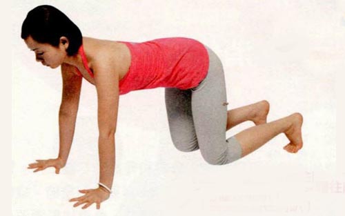 腹部拉筋运动,腹胀下肢水肿怎样按摩缓解