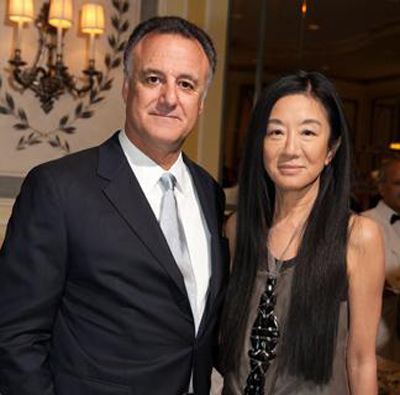 35岁奥运冠军恋上70岁华人,27岁奥运冠军与50岁恩师相恋