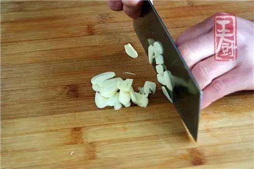 酸菜鱼家庭版龙利鱼,用龙利鱼做酸菜鱼正宗做法