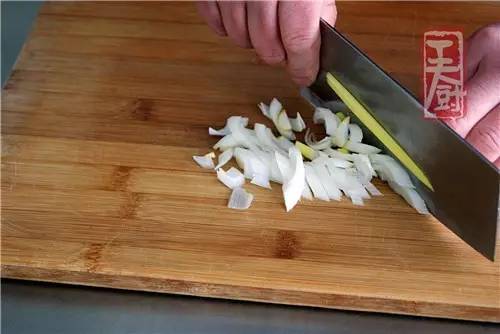 酸菜鱼家庭版龙利鱼,用龙利鱼做酸菜鱼正宗做法