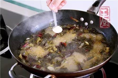 酸菜鱼家庭版龙利鱼,用龙利鱼做酸菜鱼正宗做法