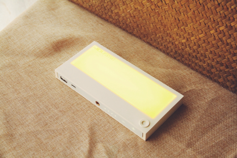 文艺范二,能美颜的移动电源什么样?